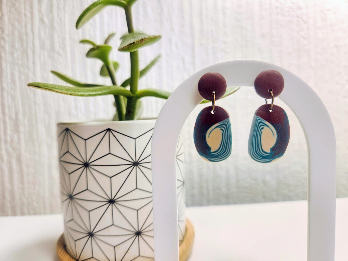 Waveform Rust Stud Drop