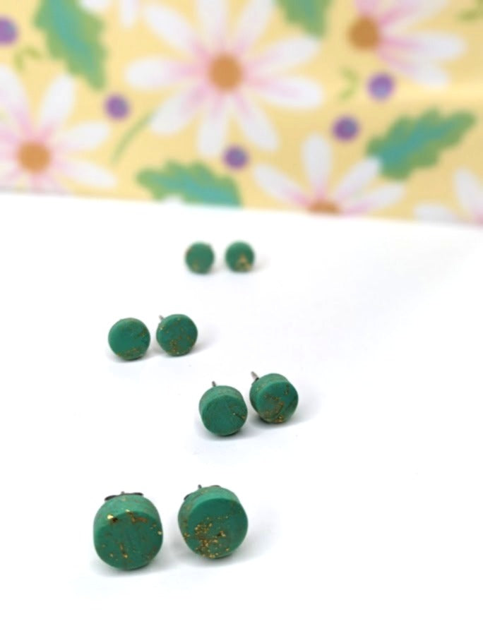 Minted Flecks Studs Medium