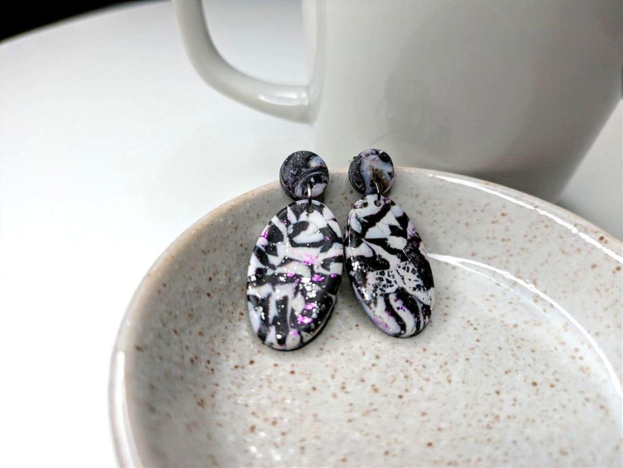 Wildmark Large Oval Dangle