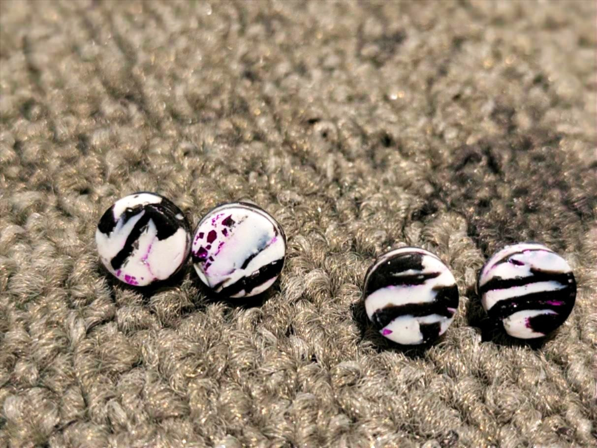 Wildmark Studs Medium