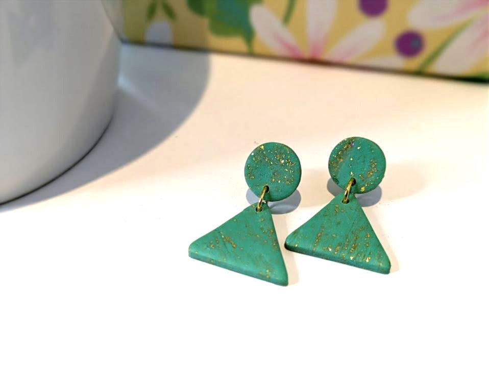 Minty Flecks Triangle Drops