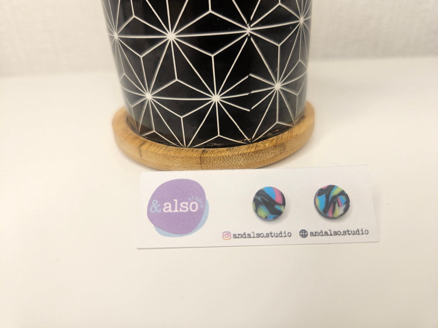 Neon Streaks Micro Swirl Studs Small (6mm)