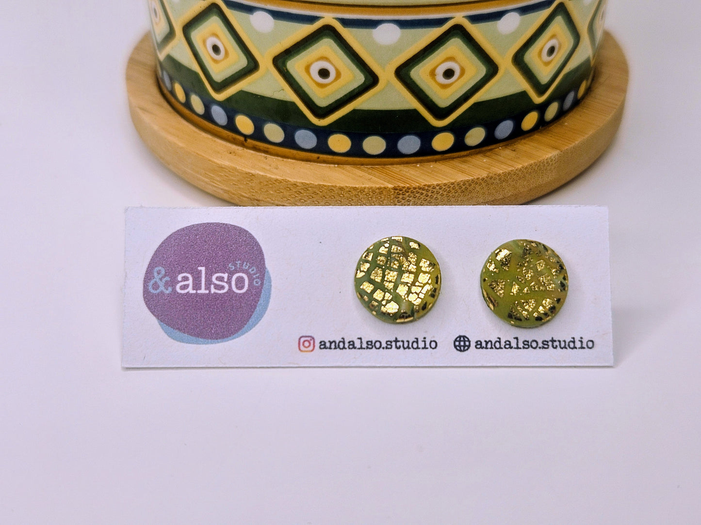 Fern & Fire Gold Grid Studs Large (10mm)